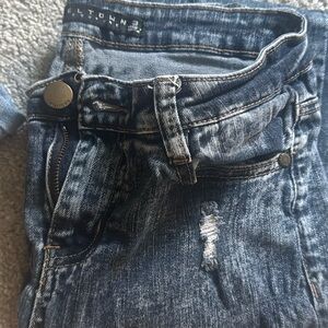 Skinny jeans. Size 3.